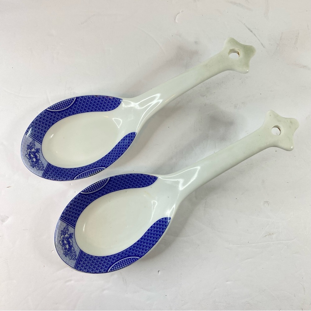 Vintage Jingdezhen 2 Chinese Soup Serving Spoons blue white 8.5" L
